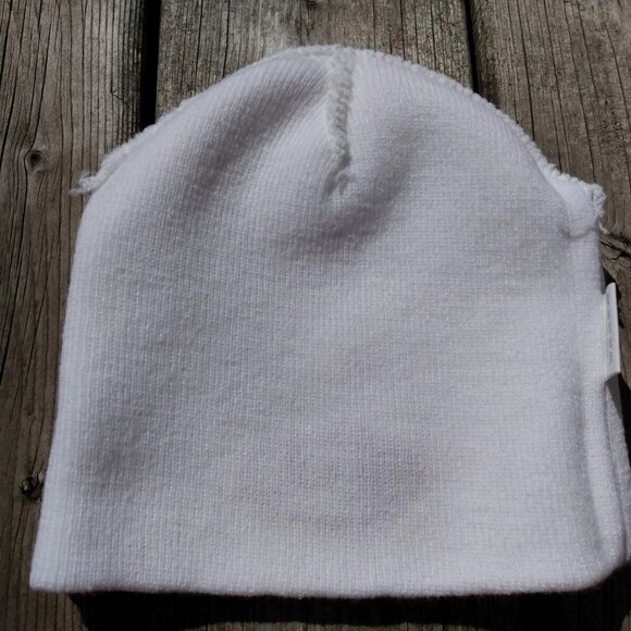 Toronto Football Club Hat TFC Toque Soccer KIA Auto Knit Beanie Cap White - Picture 11 of 13